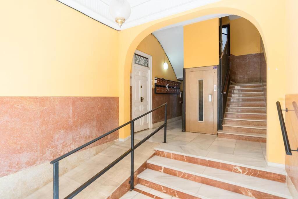 New Catedral Wabi Malaga Apartment Luaran gambar
